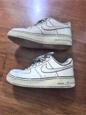 VTG Nike Air Force 1 White Black Custom Art Trim Leather Retro Low-Top Sneakers